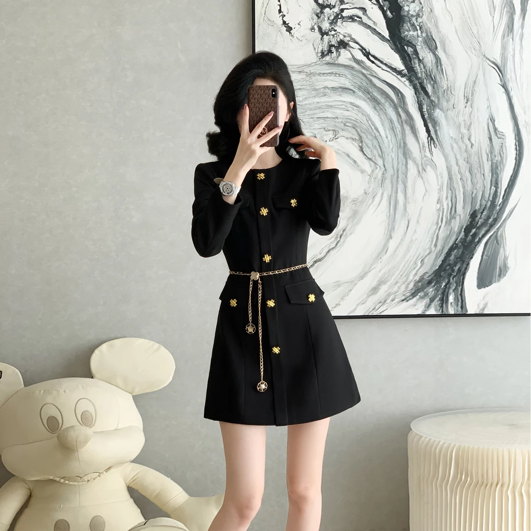 2025秋季小香风气质显瘦时尚法式黑色赫本风收腰女神名媛A字裙女