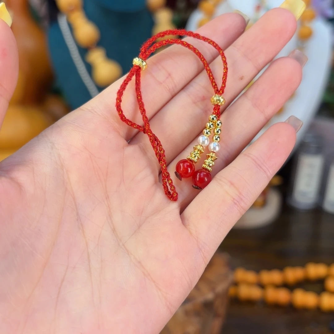 我们的目标是成为一个优秀的人和