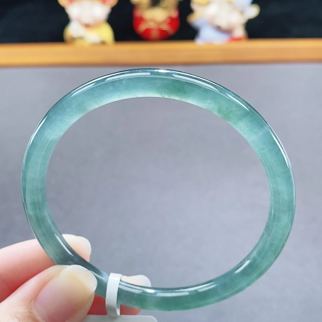 翡翠未镶嵌手镯101