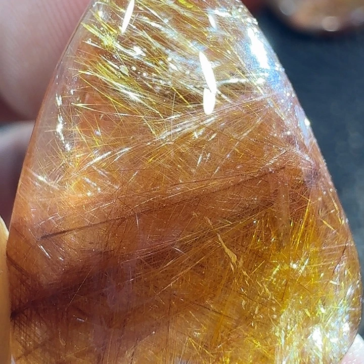 暖***V未镶嵌水晶颈饰你