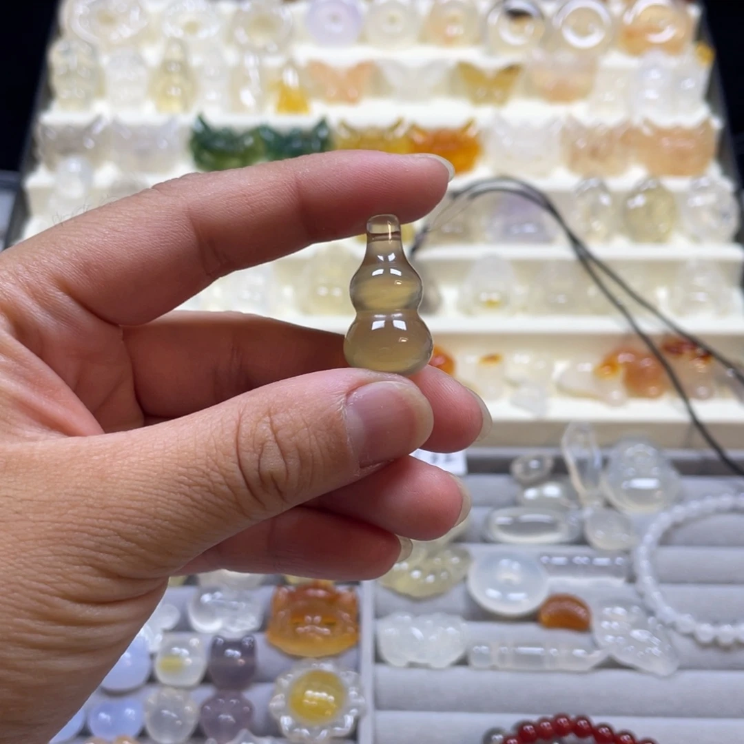 玛瑙/玉髓未镶嵌颈饰福利款不退不换