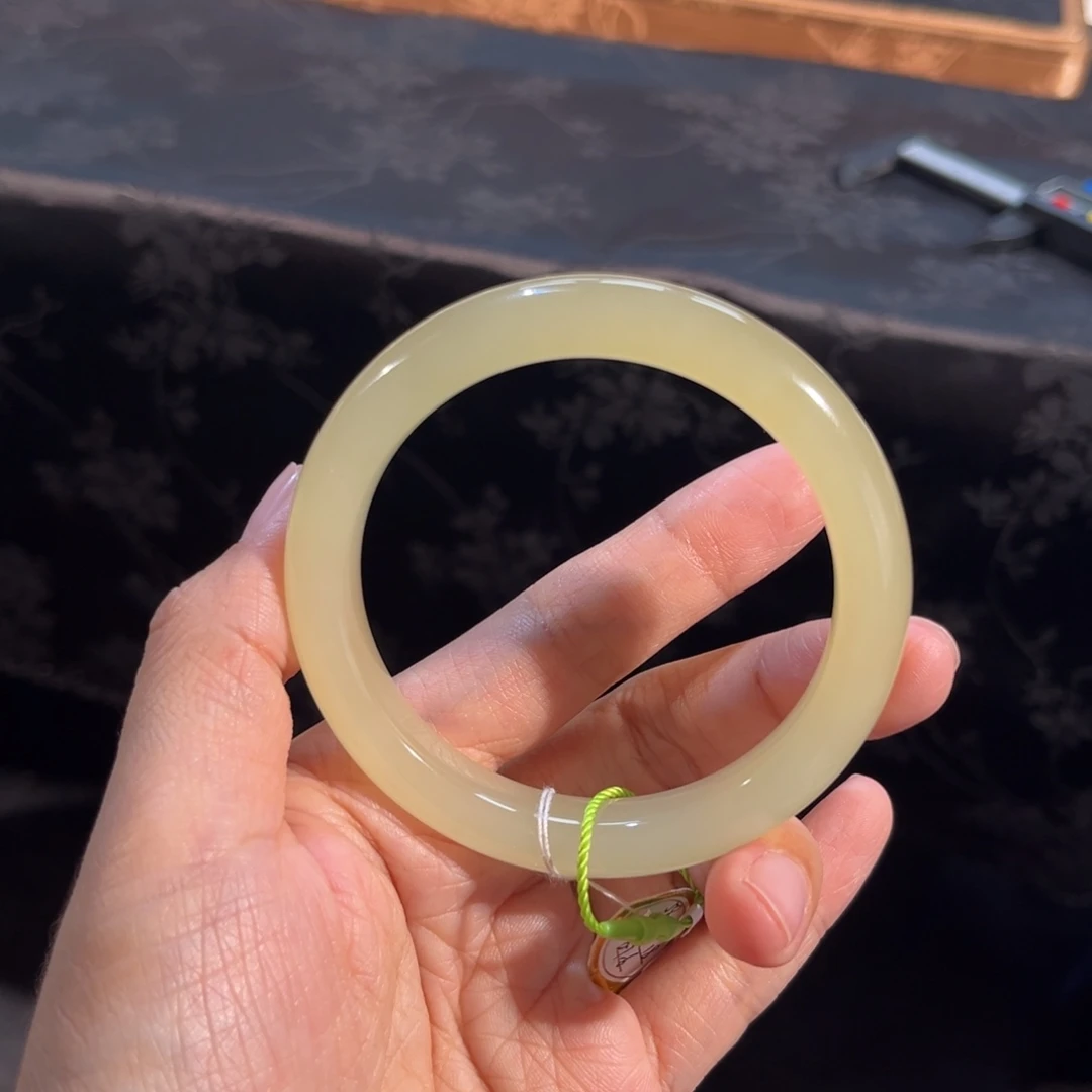 和田玉未镶嵌手镯  「冰蜂蜜水」