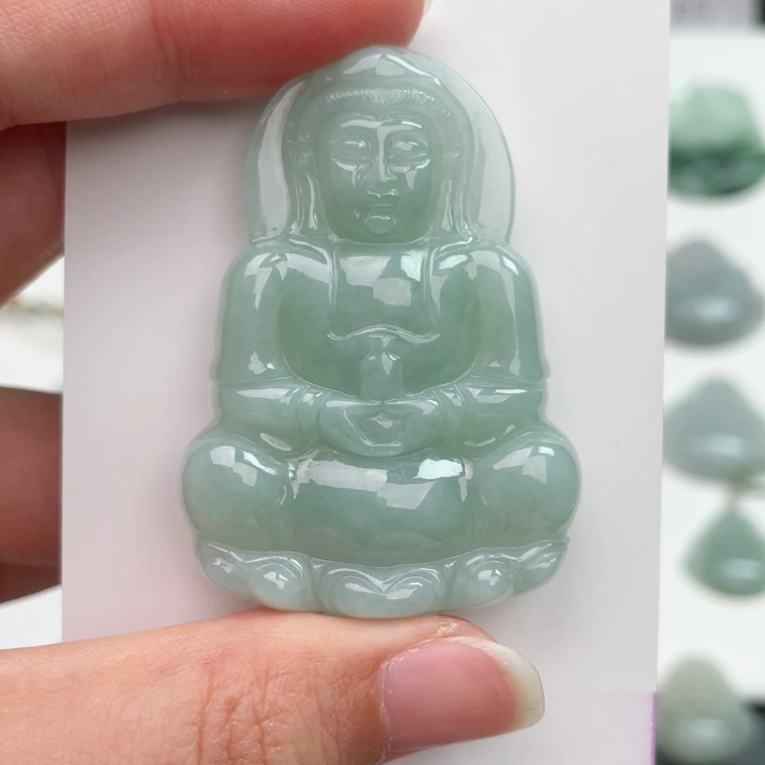 翡翠未镶嵌颈饰观音