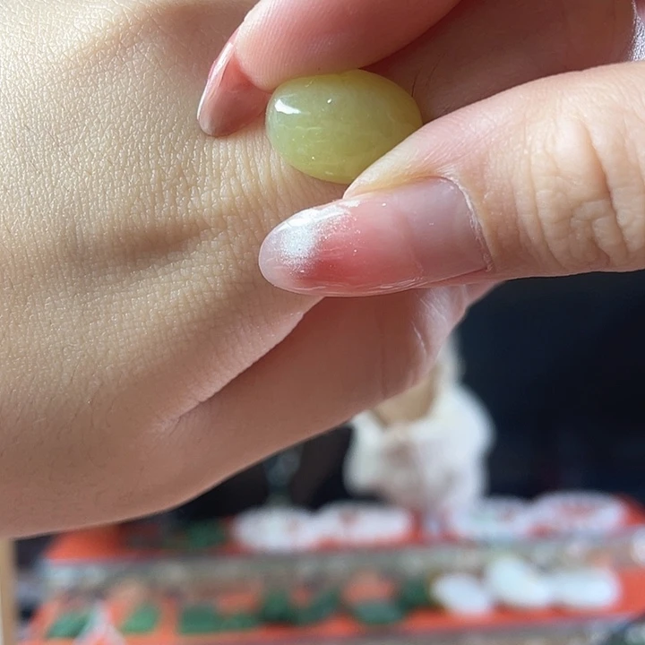 未镶嵌戒指和田玉（糖玉）