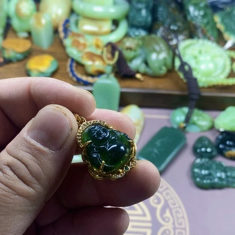 合金蛇纹石玉颈饰