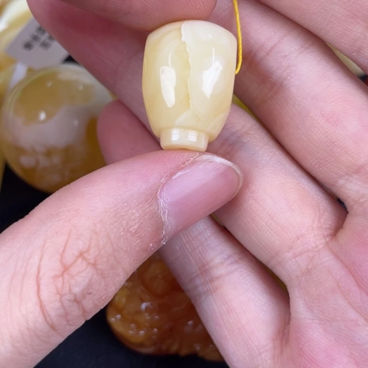 琥珀裸石未镶嵌天然53