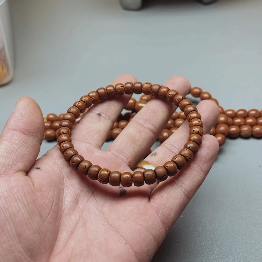 桃核吊坠独**核桃核光柱