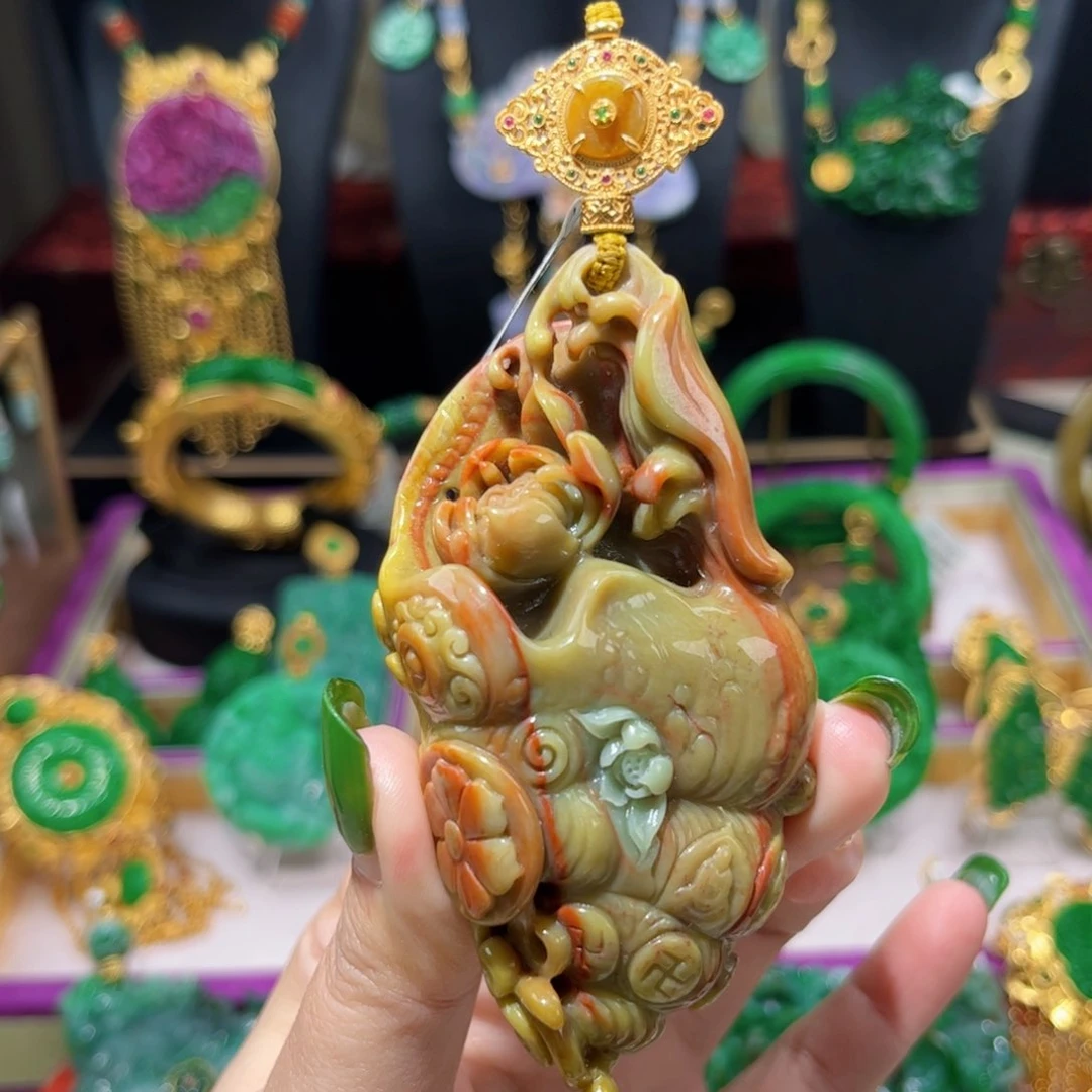 【闪购商品】翡翠吊坠(赠链)未镶嵌法螺