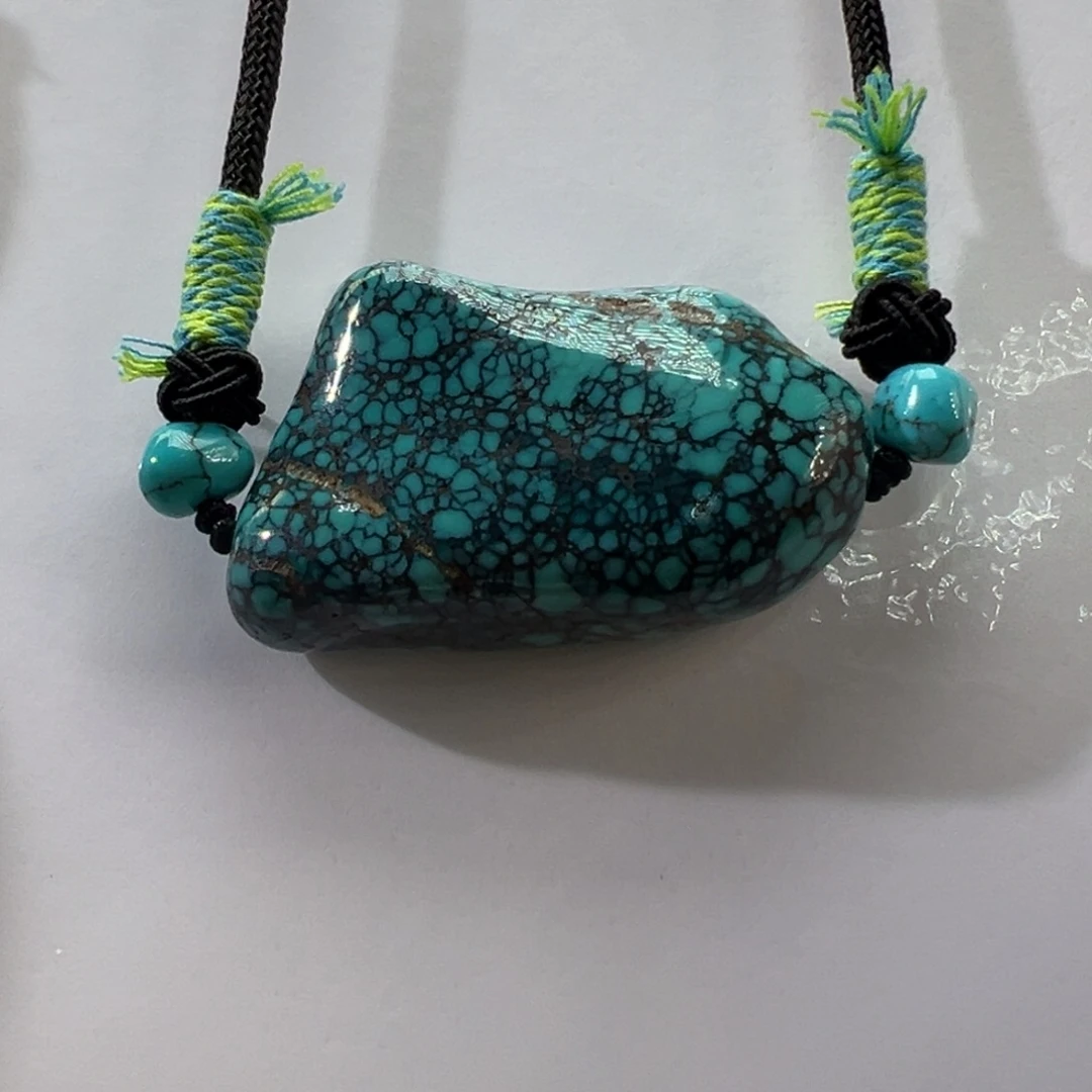 绿松石未镶嵌挂件