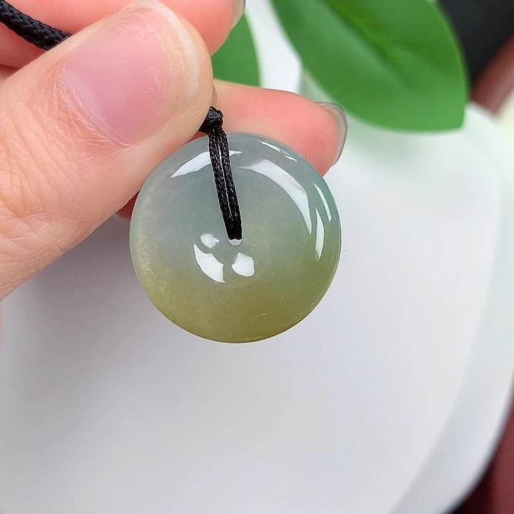 颈饰未镶嵌翡翠23.3-5.4mm