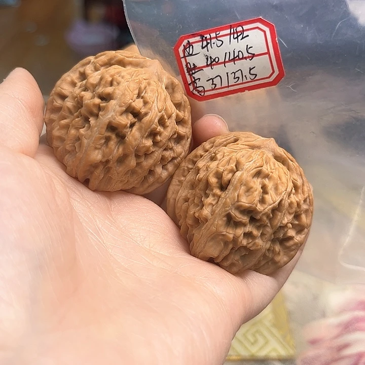 文玩核桃吊坠四座楼