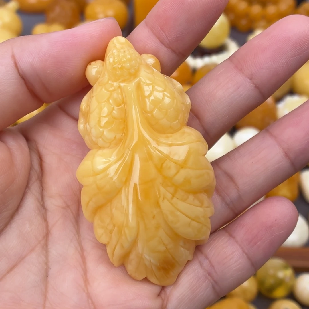 琥珀未镶嵌裸石鱼