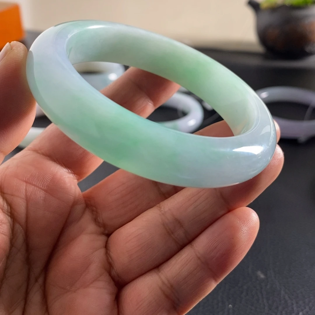 翡翠未镶嵌手镯天然翡翠手镯
