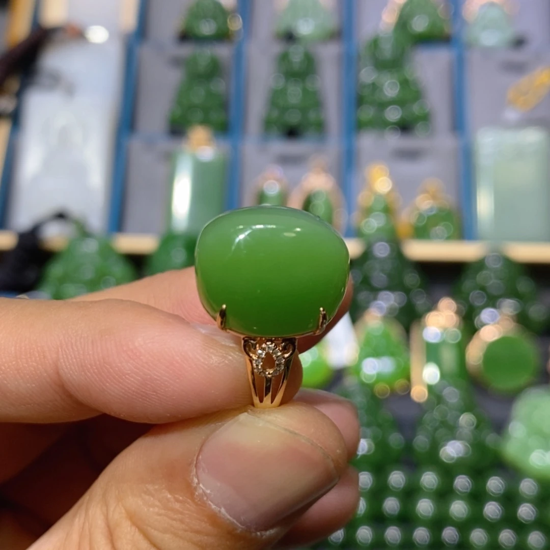 【闪购商品】和田玉吊坠(不含链)18K金镶嵌绿猫眼蛋面戒指
