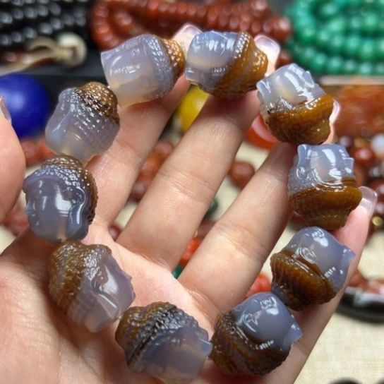 玛瑙/玉髓颈饰未镶嵌