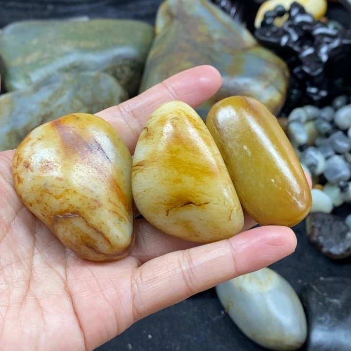 贩***和田玉（糖玉）未镶嵌挂件