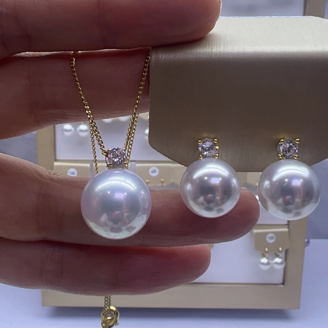 淡水珍珠颈饰18K金镶嵌