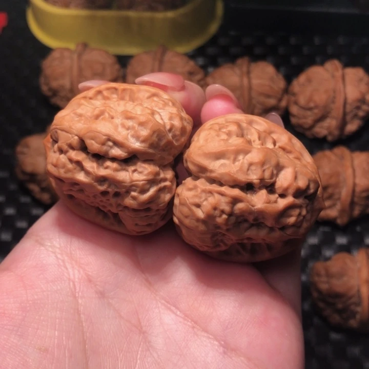 把件文玩核桃38四开背肌肉蛙