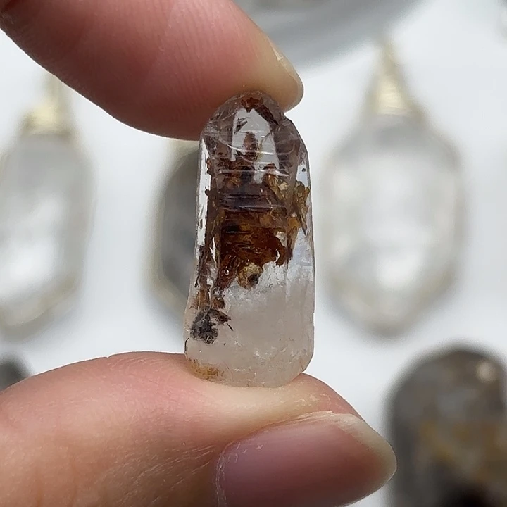 颈饰未镶嵌水晶巴基斯坦油胆闪灵钻23mm+