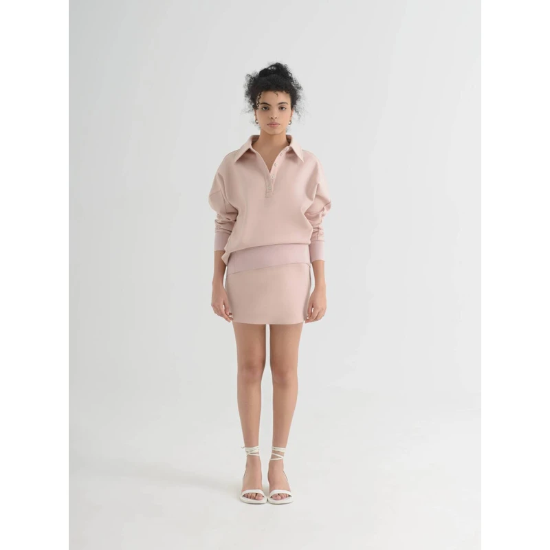 ‘CLOUD LOUNGE’ 廓形POLO卫衣与裙裤