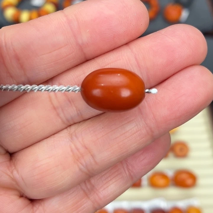 足***爸琥珀未镶嵌裸石定制老蜜蜡