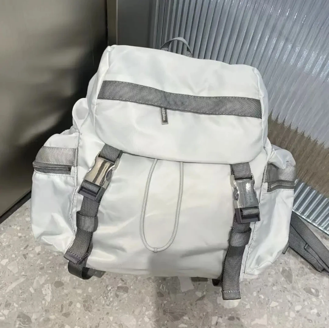 有灵魂【Lulu Epoch】Wunder健身休闲双肩包mini14L------