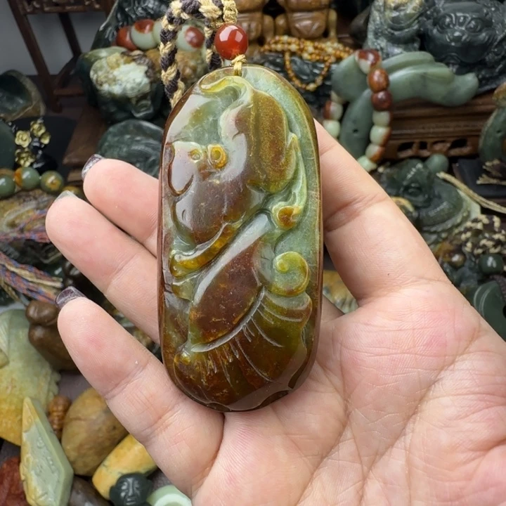 透闪石质玉未镶嵌珠宝奇石