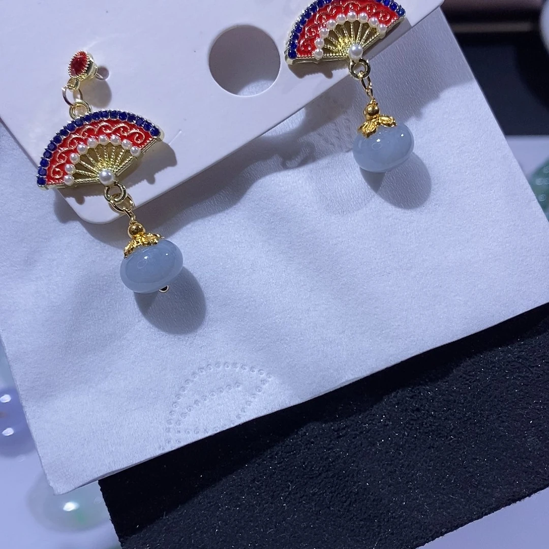 翡翠吊坠(不含链)足银镶嵌