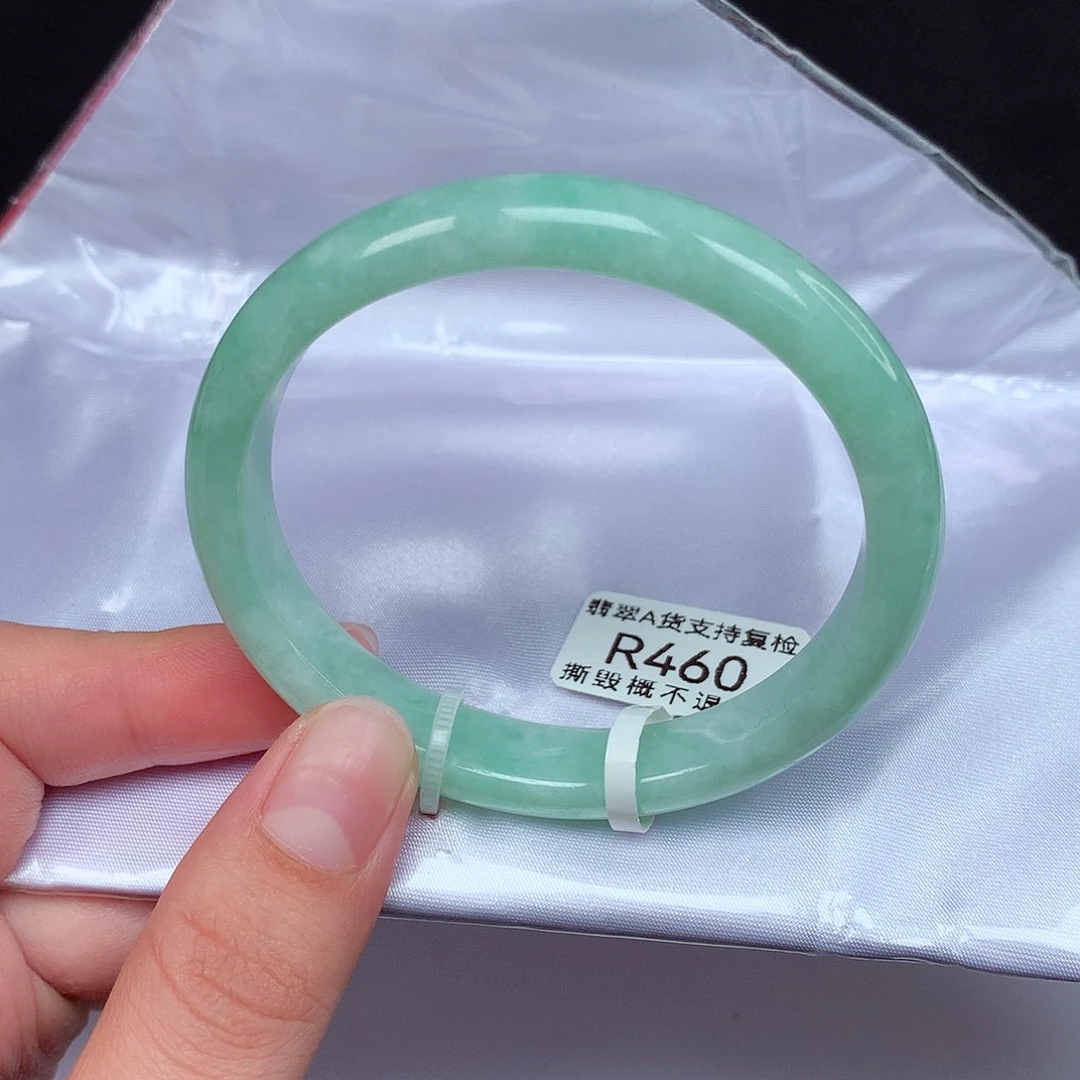 翡翠未镶嵌手镯（贵妃镯）贵妃54