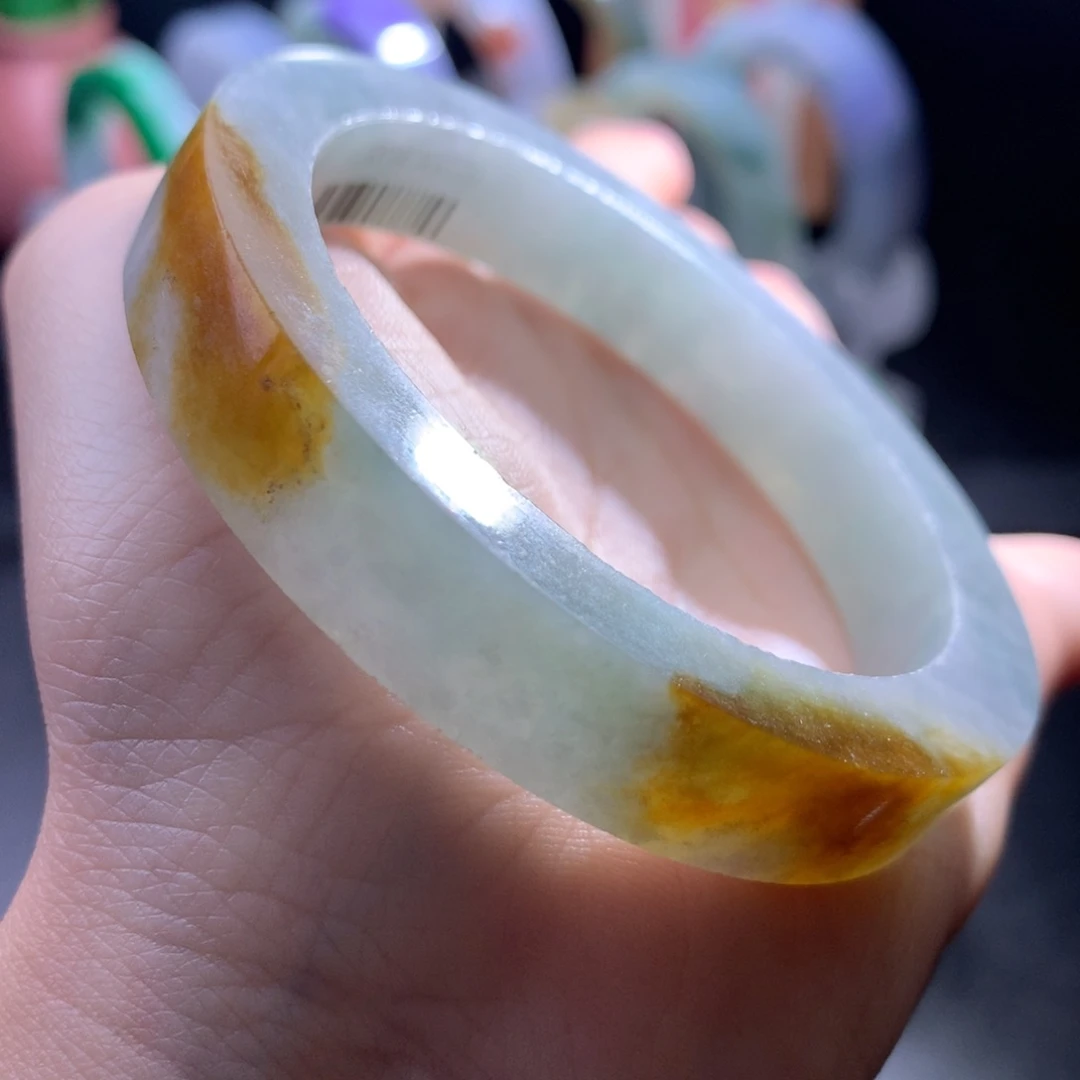 未镶嵌冰黄飘花定制翡翠