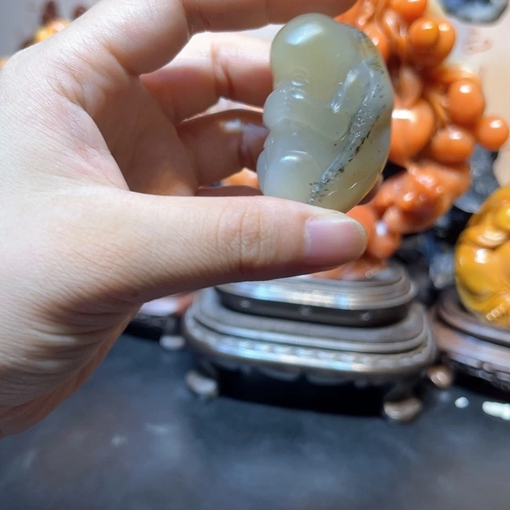 寿山石雕刻的人物