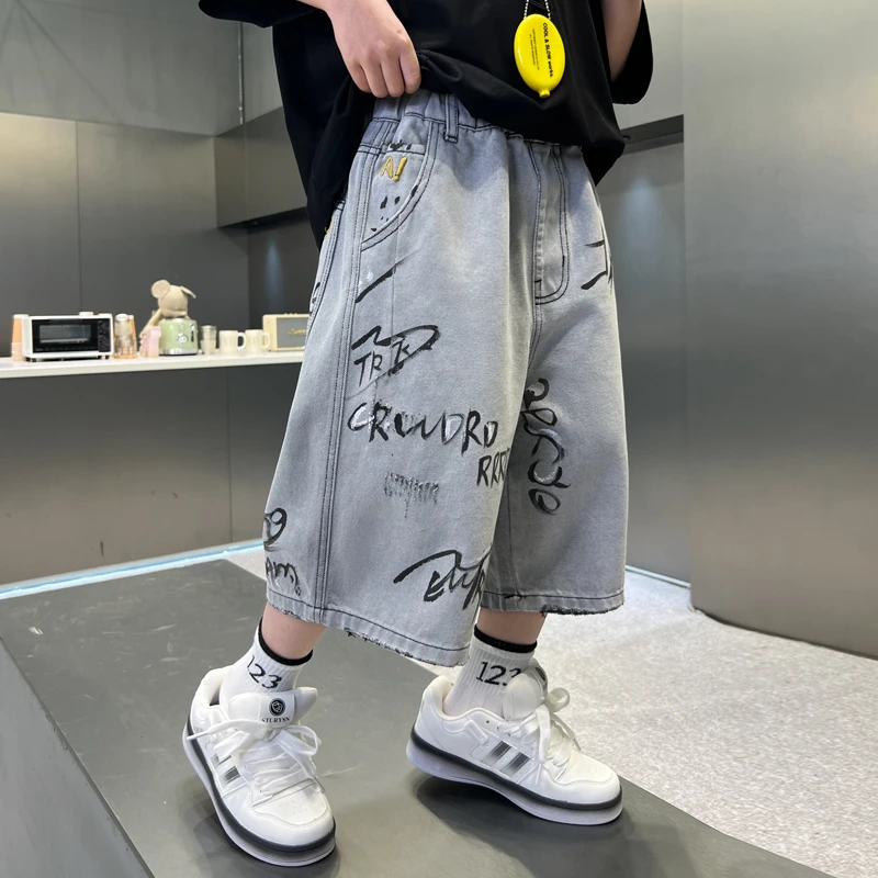 男童牛仔短裤夏季2025新款中大儿童薄款五七分裤子男孩涂鸦夏装潮