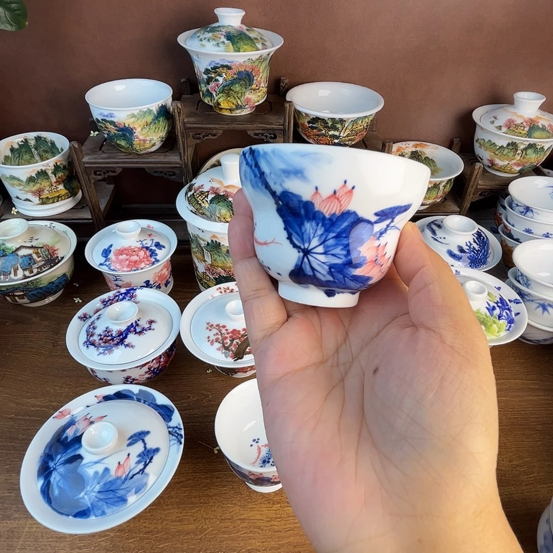 忠意堂釉下彩荷花鱼