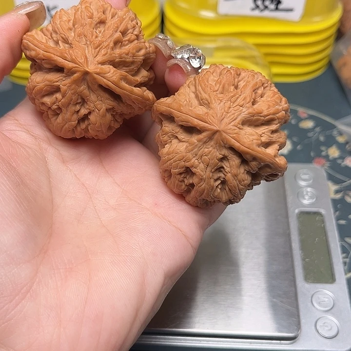 桃核吊坠49-29131-02