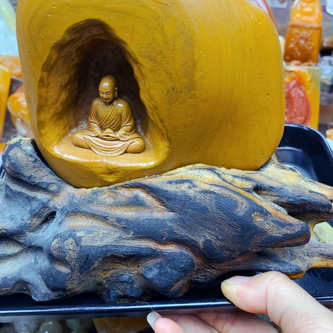 石英质玉（黄龙玉）未镶嵌颈饰