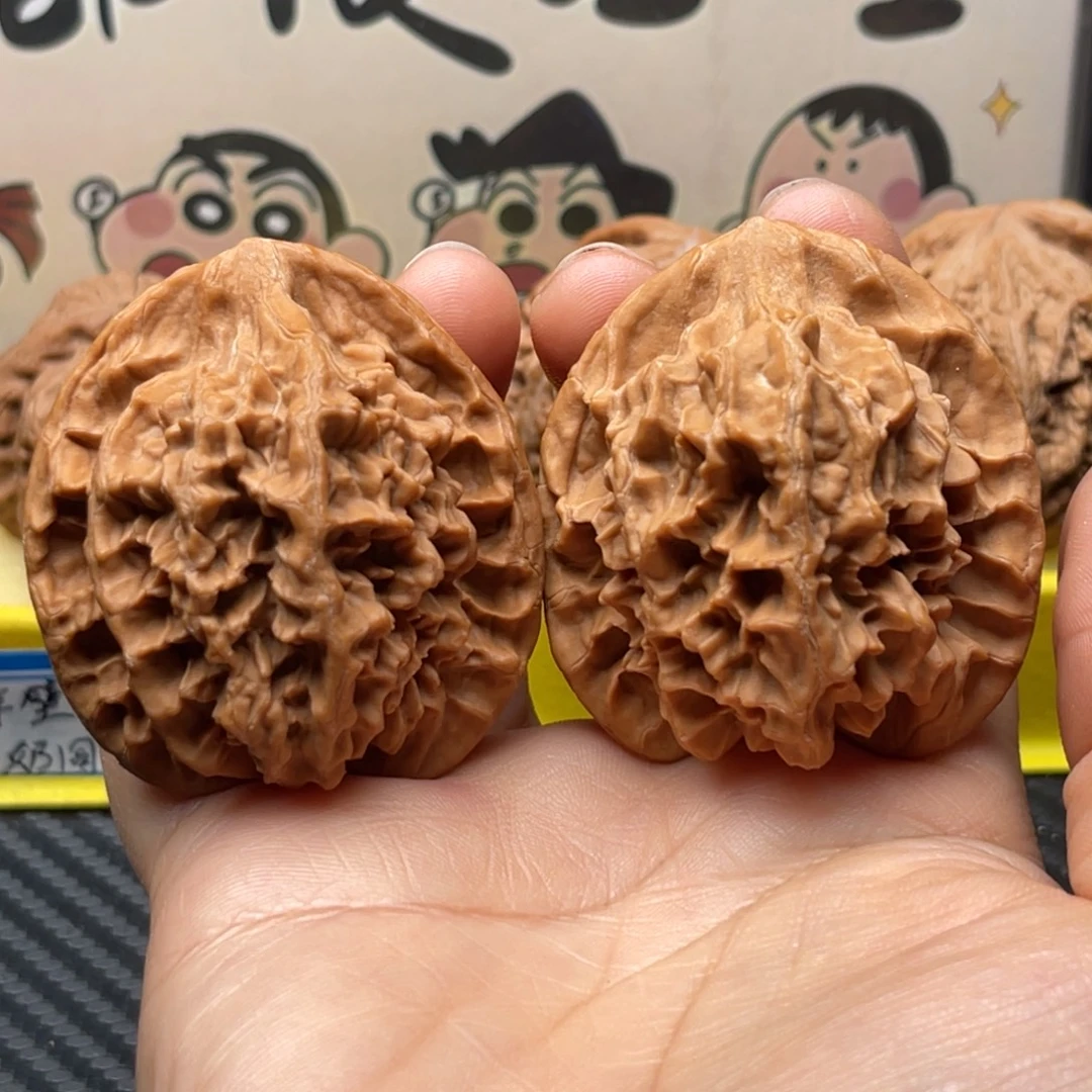 文玩核桃吊坠46帝王