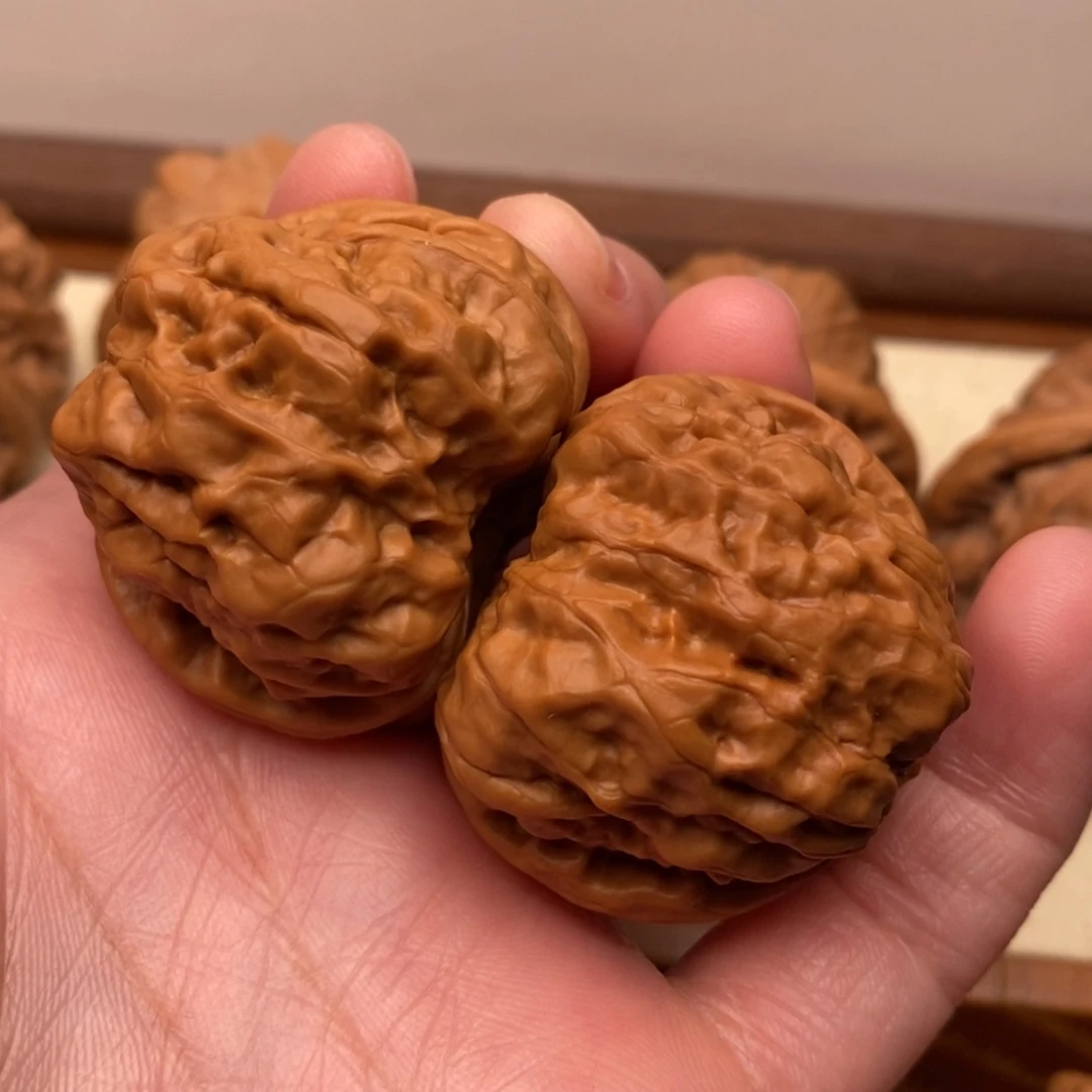 【闪购商品】把件文玩核桃边38左右