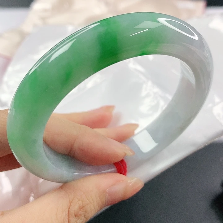 未镶嵌手镯翡翠，875