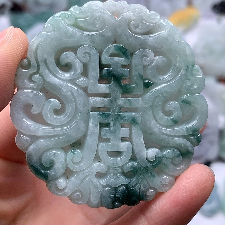 翡翠未镶嵌颈饰仿古龙行天下福利