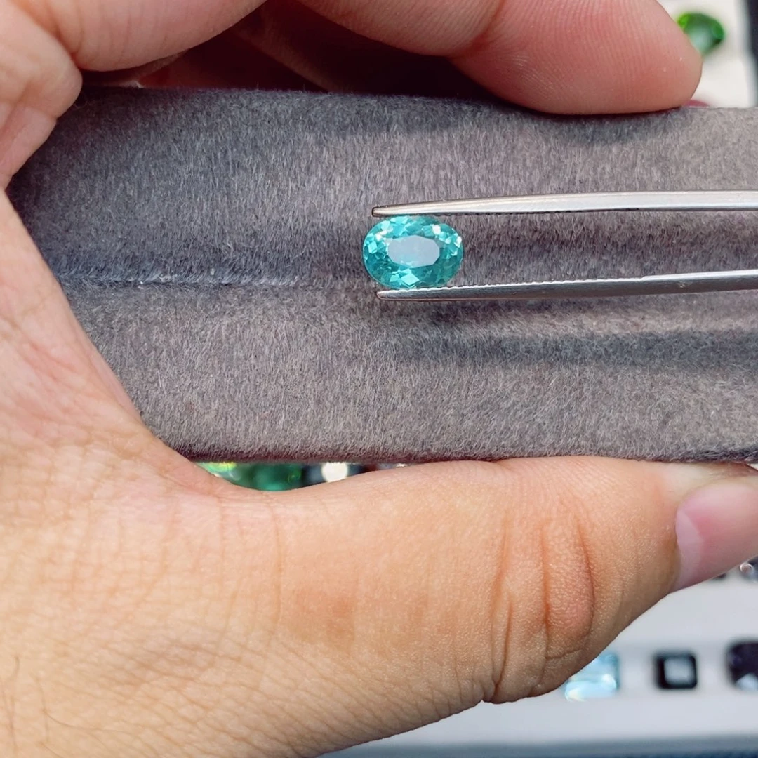 磷灰石裸石未镶嵌磷灰石1.42克拉