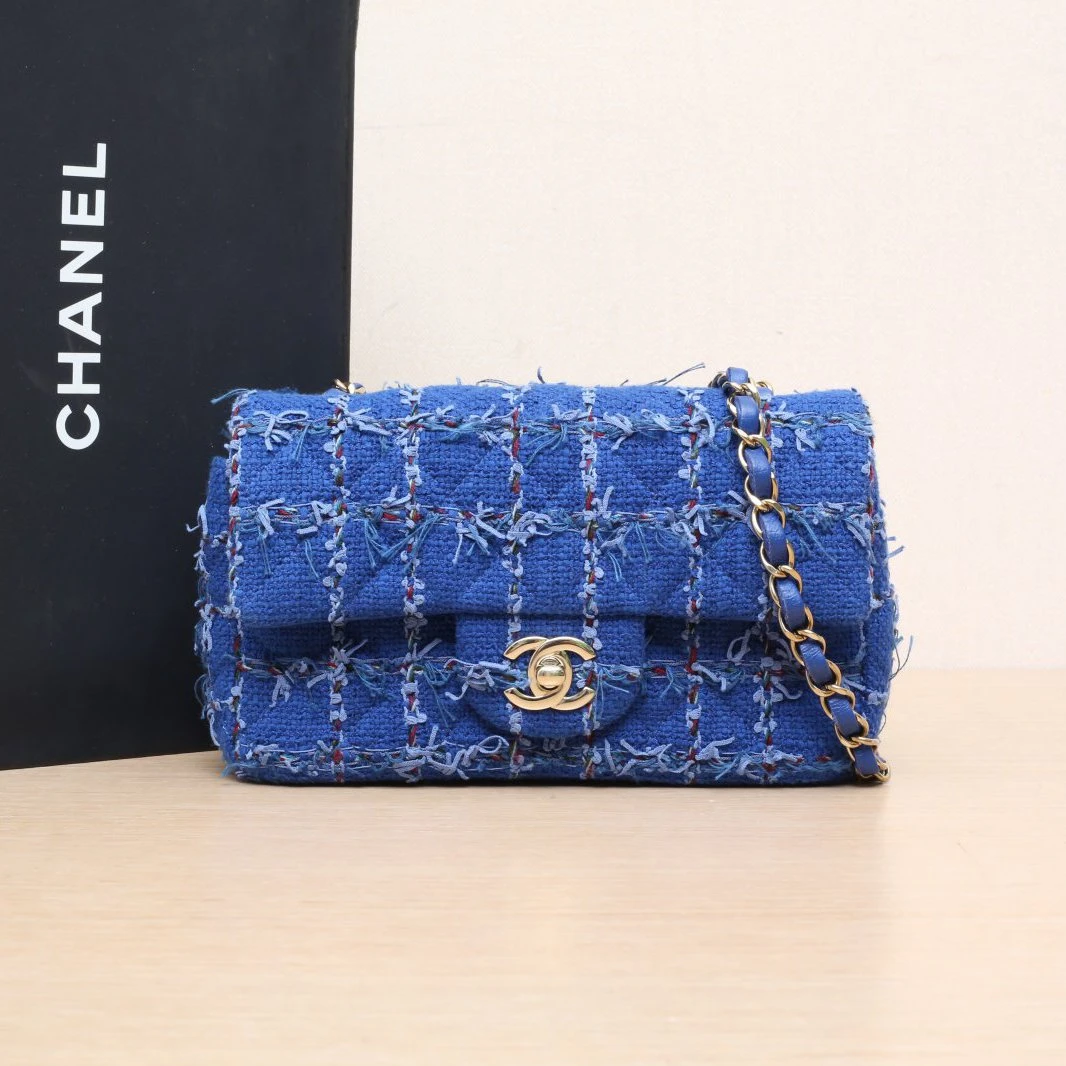 99新 Chanel/香奈儿 小花JerryCF 口盖包 大Mini 20cm 蓝色 毛呢