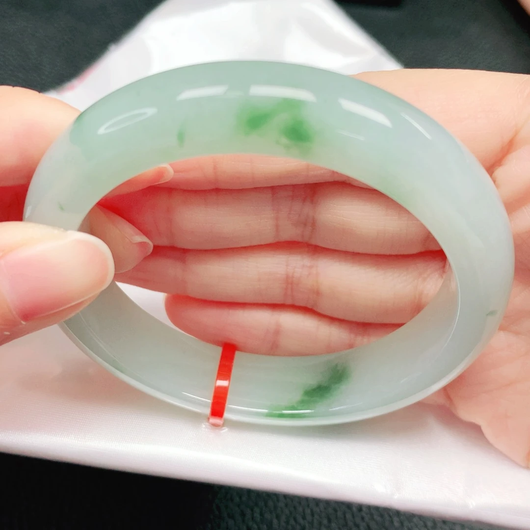 翡翠未镶嵌手镯56圈