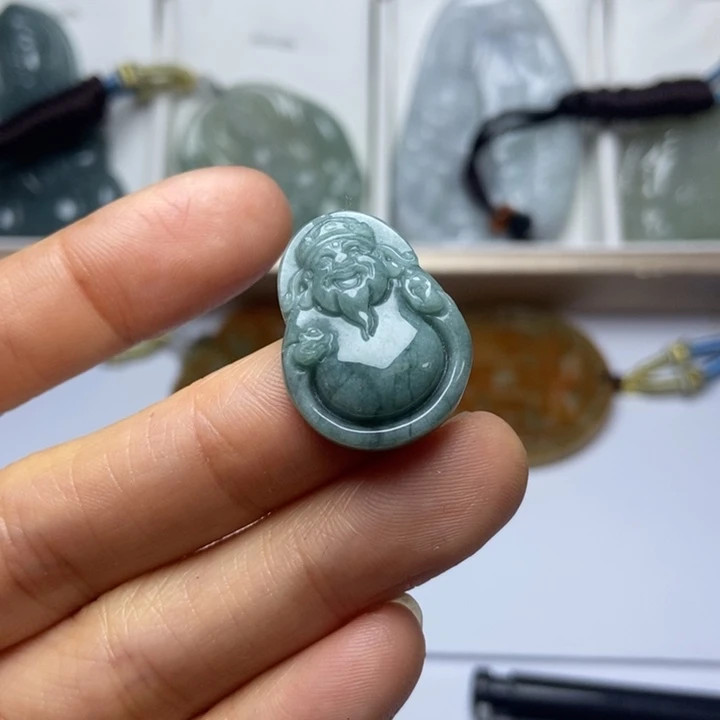 翡翠未镶嵌挂件翡翠