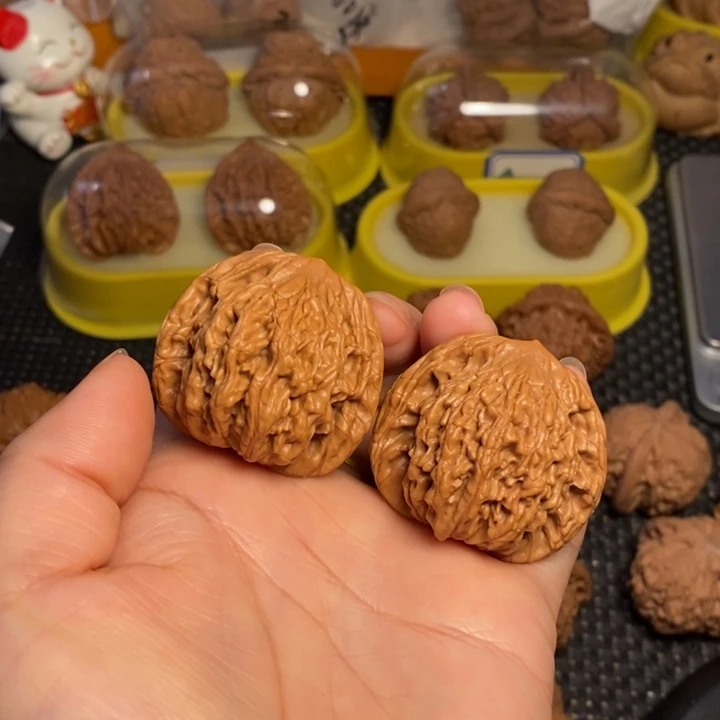 文玩核桃把件40虎头