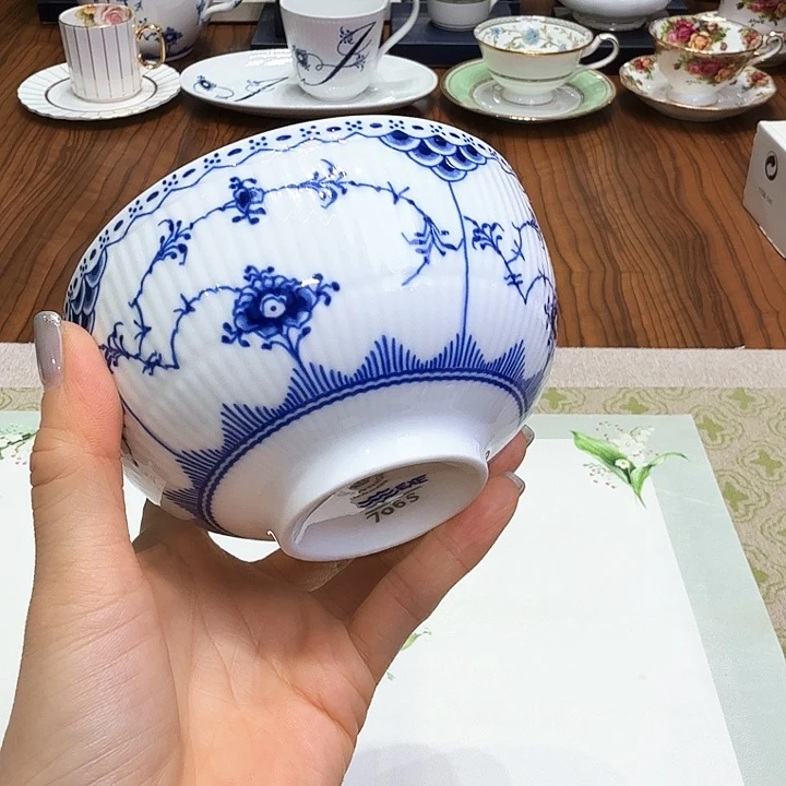 瓷片杯子杯子杯子水杯杯子水杯水杯