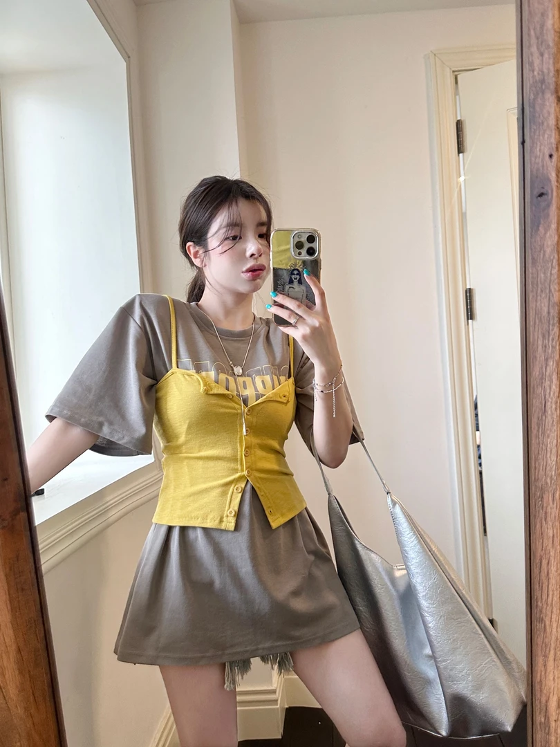 【HuiHui】韩国东大门多巴胺显瘦吊带背心百搭时尚外穿（H8483)