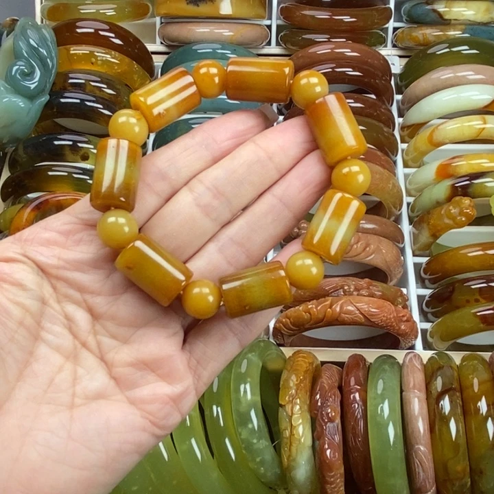 蛇纹石玉手镯未镶嵌