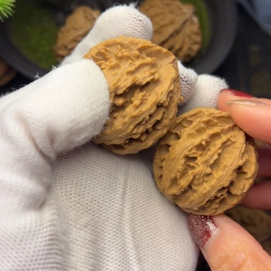 冷***底文玩核桃吊坠秦岭核桃13