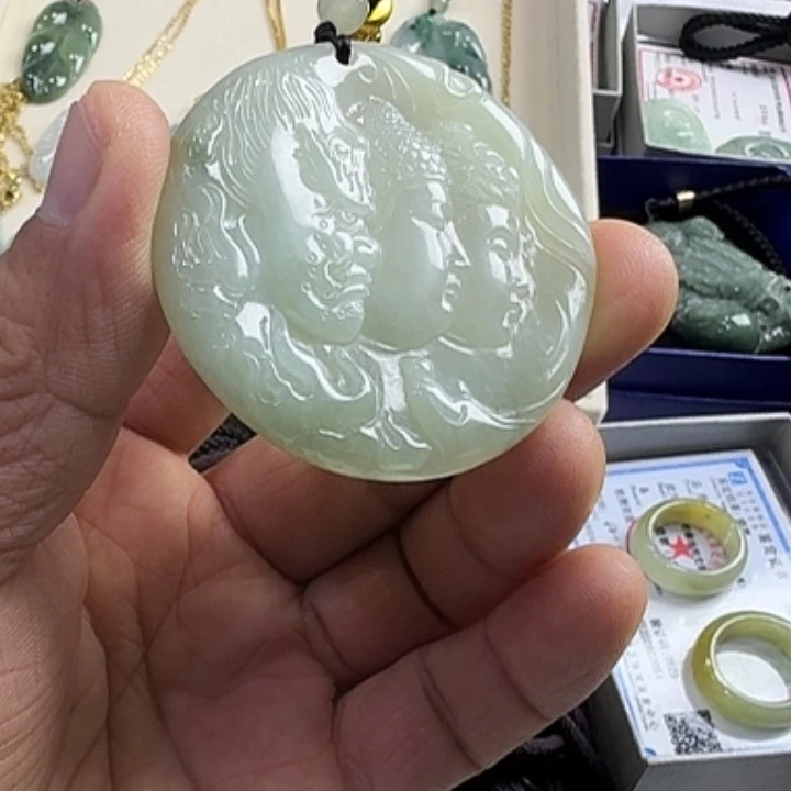 翡翠未镶嵌颈饰缅甸A货翡翠佛魔一念