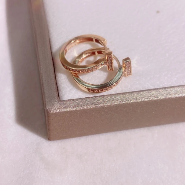 18k金耳饰，钉钉款